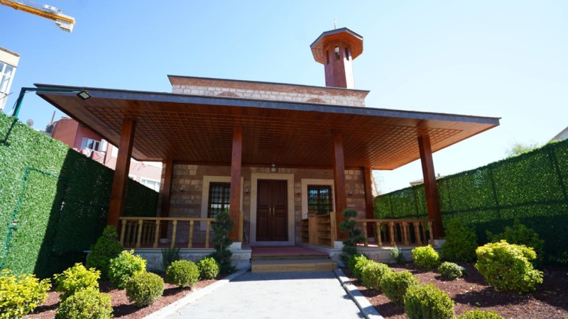 Fatih Belediyesi’nden Tarihe Vefa: Arpa Emini Mescidi Aslına Uygun Şekilde İhya Edildi