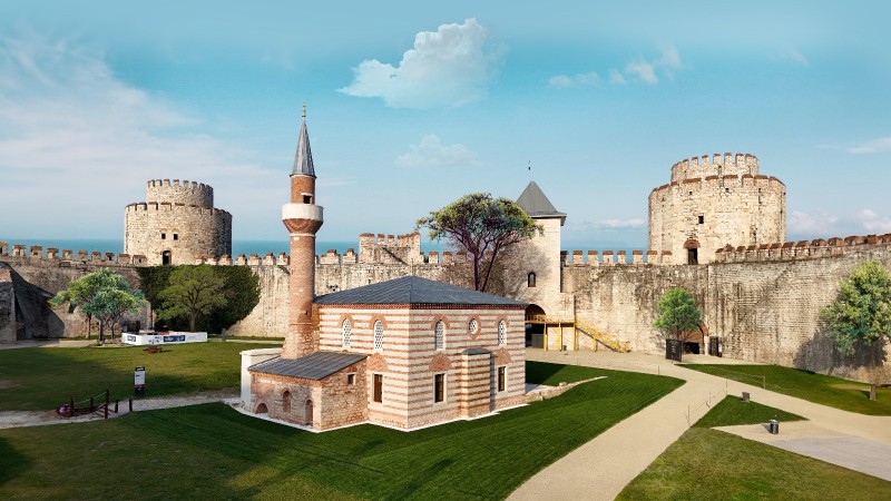 Fatih Belediyesi, Yedikule Hisarı’ndaki Fatih Mescidi’ni Aslına Uygun Şekilde İhya Etti