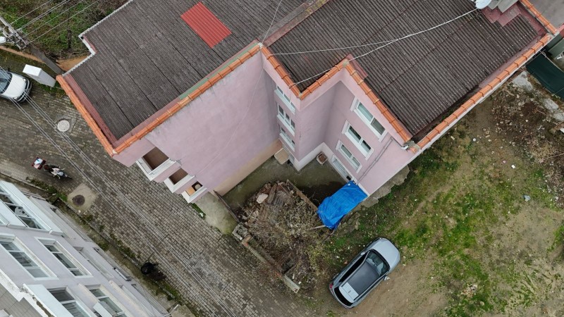 Osmanlı’dan Kalan Tarihi Kabir Selimiye Camii'nin Dibinde Apartman Bahçesinde Zamana Direniyor