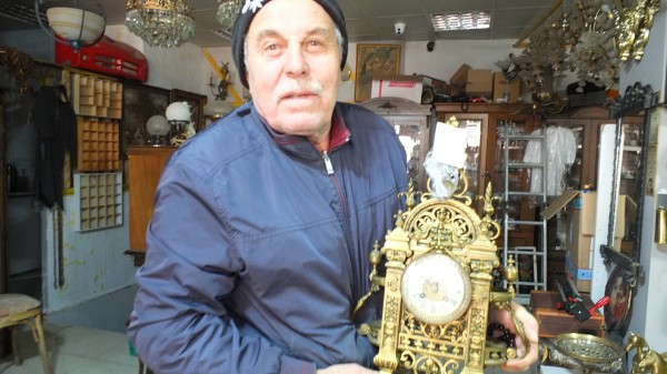 146 Yıllık Tarih Burhaniye’de Görücüye Çıktı: Fiyatı Dudak Uçuklatıyor!