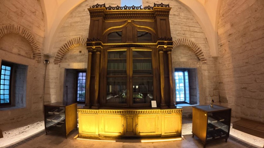 Sultan II. Abdülhamid’in El Emeği Kitaplığı 142 Yıldır Beyazıt’ta Yaşıyor