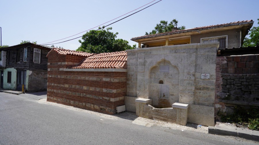 Fatih’te Bir Tarih İhyası: 450 Yıllık Kaid Mustafa Ağa Çeşmesi Yeniden Suyuna Kavuştu