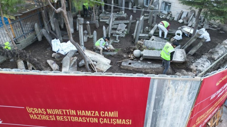 Ergün Turan: “Bu Mezar Taşları Coğrafyamızdaki Tapu Senetlerimizdir”