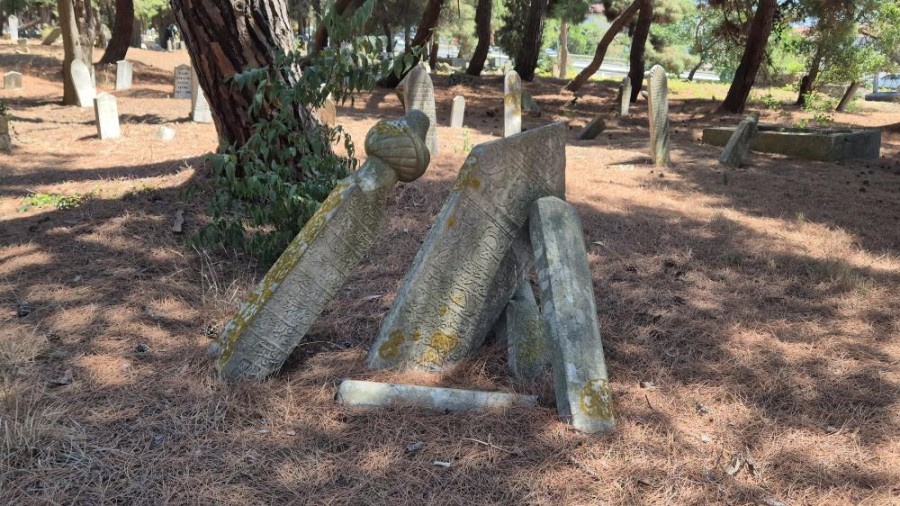 17 Kişilik Ekip Sahada: Tekirdağ’ın Tarihi Mezar Taşları Belgeleniyor