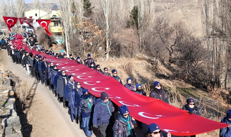 Sarıkamış’ta Başlayan Yürüyüş, Şenkaya’da Dualarla Anıldı