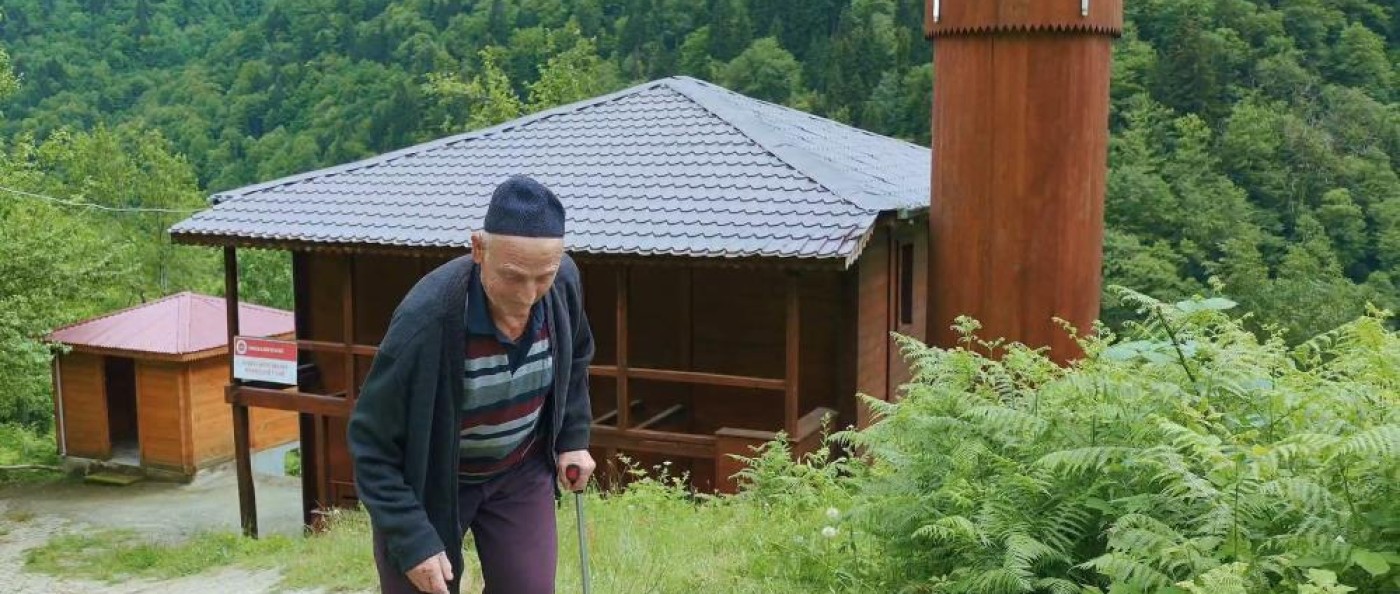 Artvin’in Sınırdaki Kültür Hazinesi: 175 Yıllık İremit Camisi Asırlardır Korunuyor