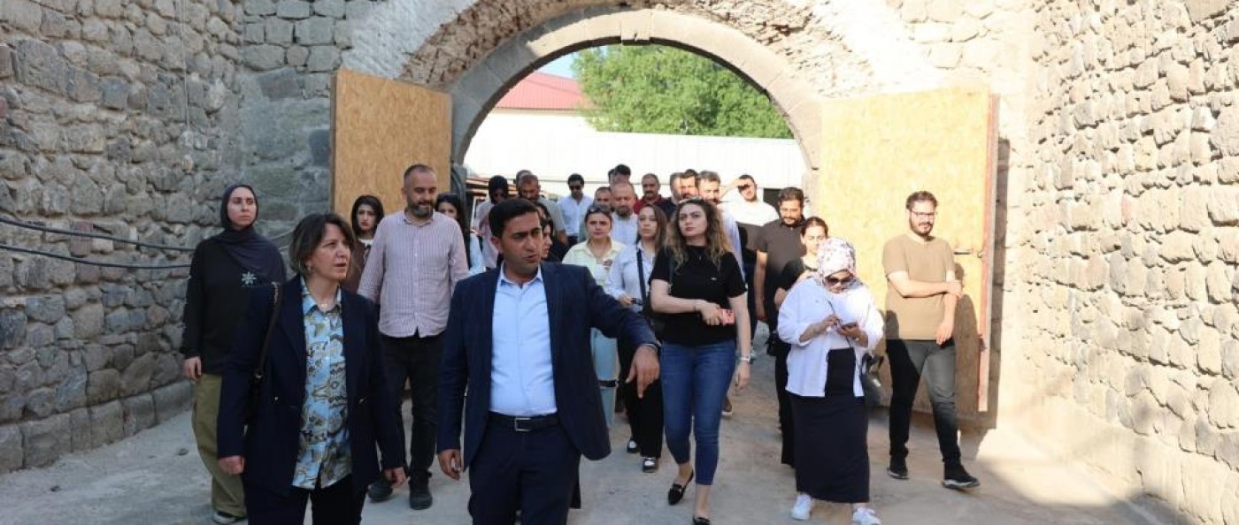 160 Yıllık Taş Ambarlar Erzurum Büyükşehir Belediyesinin Dokunuşuyla Yeniden Ayağa Kalkıyor