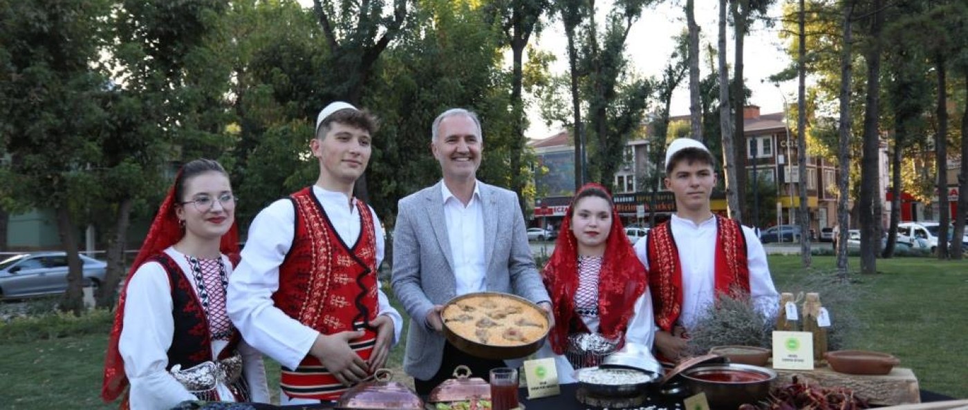 İnegöl’ün Lezzetleri Türkiye’ye Açılıyor: Gastronomi Festivali Başlıyor