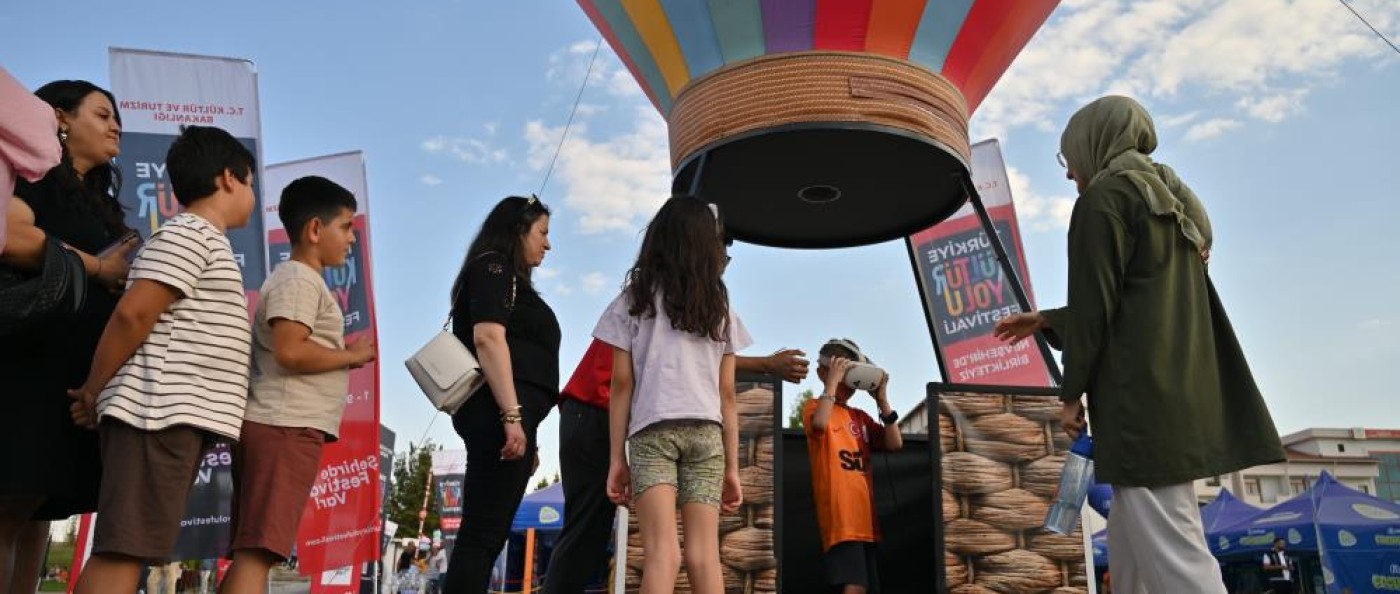 Nevşehir’in Tarihi ve Kültürel Zenginlikleri Festivalle Dünyaya Tanıtıldı