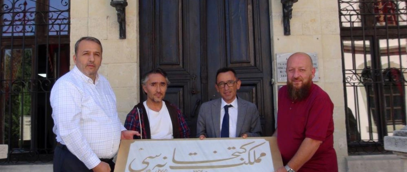 Hattat Mahmut Şahin’den Kastamonu’nun Tarihi Kitabesine Vefa