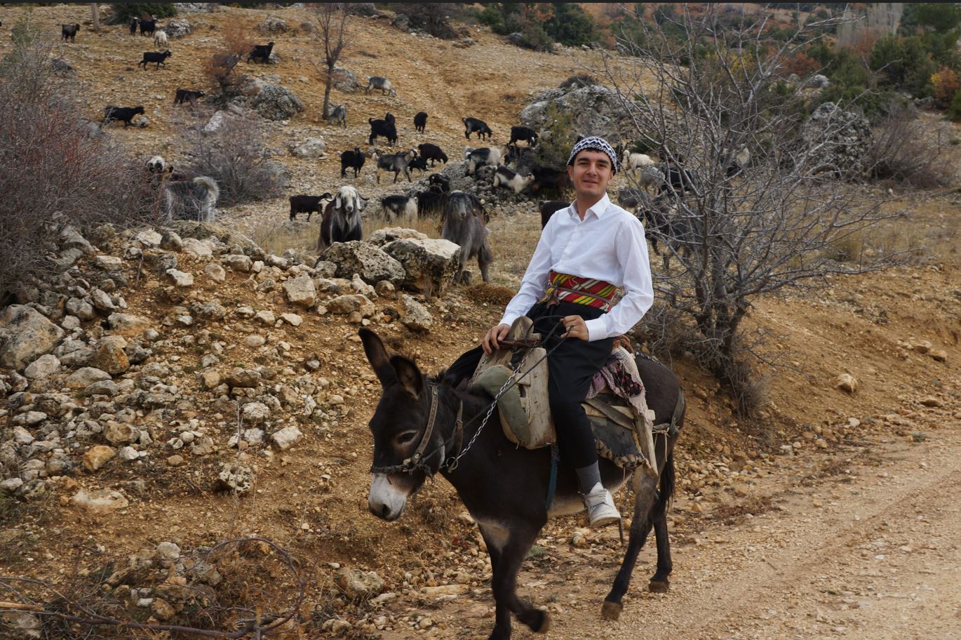 Asırlık Yörük Geleneği 18 Yaşındaki Yusuf Efe ile Yaşıyor